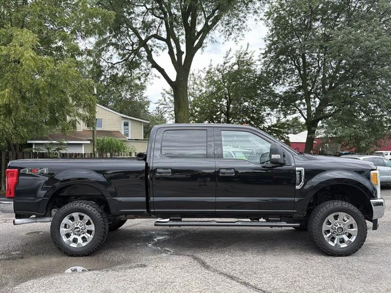 Ford F-250 SD King Ranch Crew Cab 4WD 2017