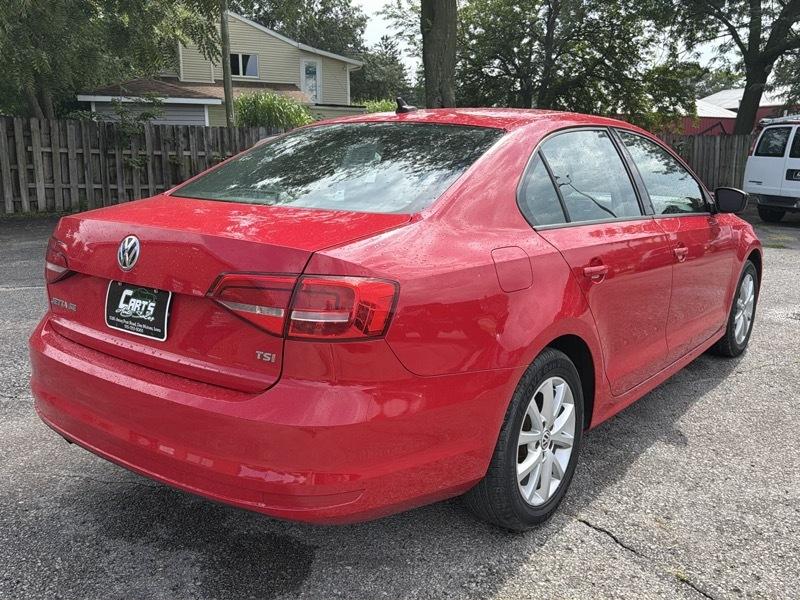 Volkswagen Jetta SE 6A 2015