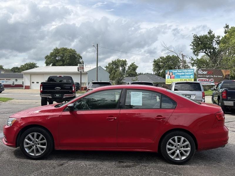 Volkswagen Jetta SE 6A 2015