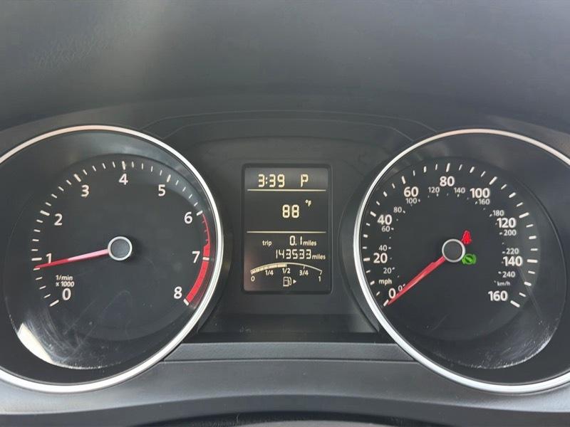 Volkswagen Jetta SE 6A 2015