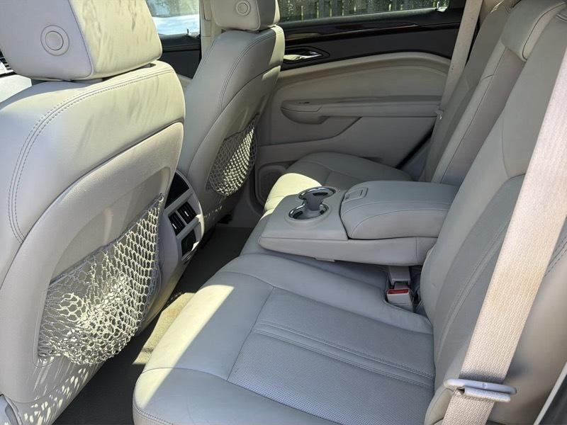 Cadillac SRX Luxury Collection AWD 2010
