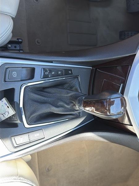 Cadillac SRX Luxury Collection AWD 2010