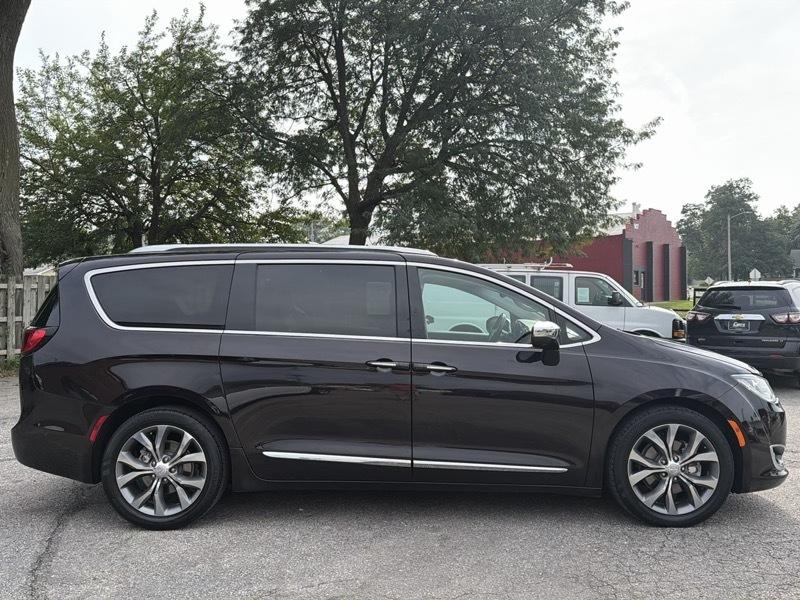 Chrysler Pacifica Limited 2019