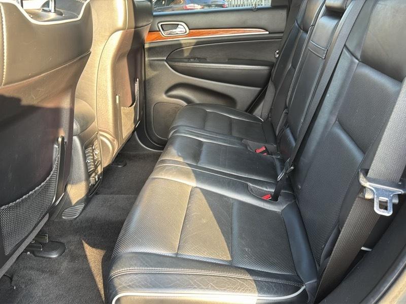 Jeep Grand Cherokee Overland 4WD 2011