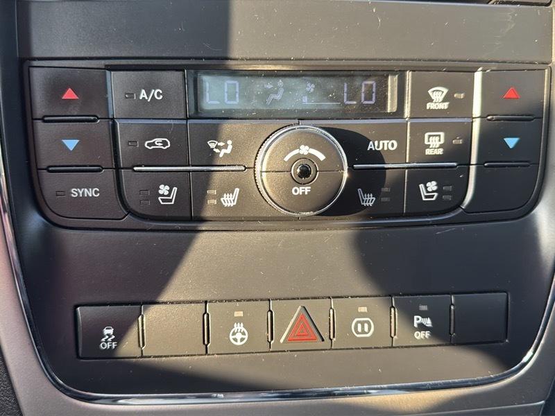 Jeep Grand Cherokee Overland 4WD 2011