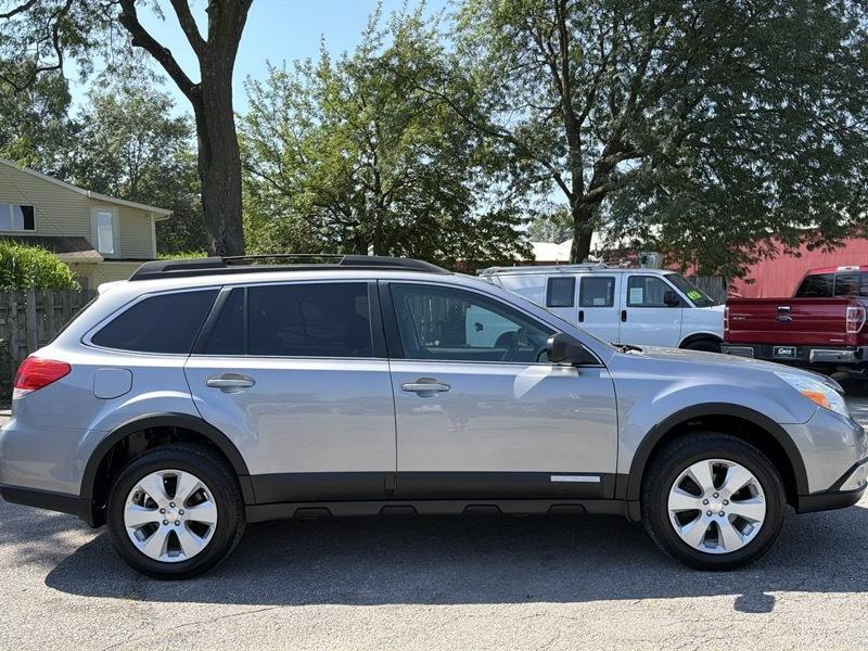 Subaru Outback 2.5i Limited 2010