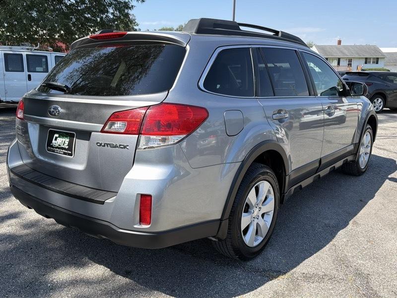 Subaru Outback 2.5i Limited 2010