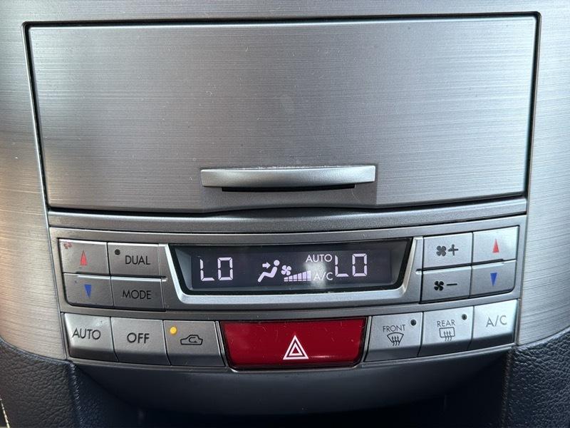 Subaru Outback 2.5i Limited 2010