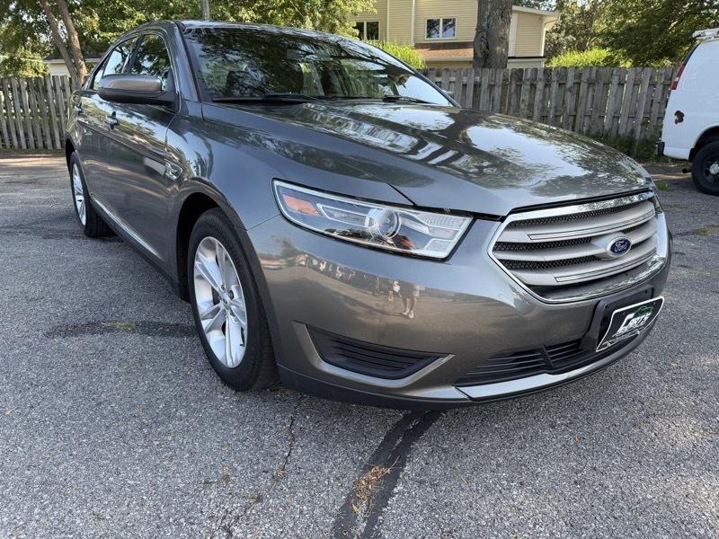 Ford Taurus SEL FWD 2014