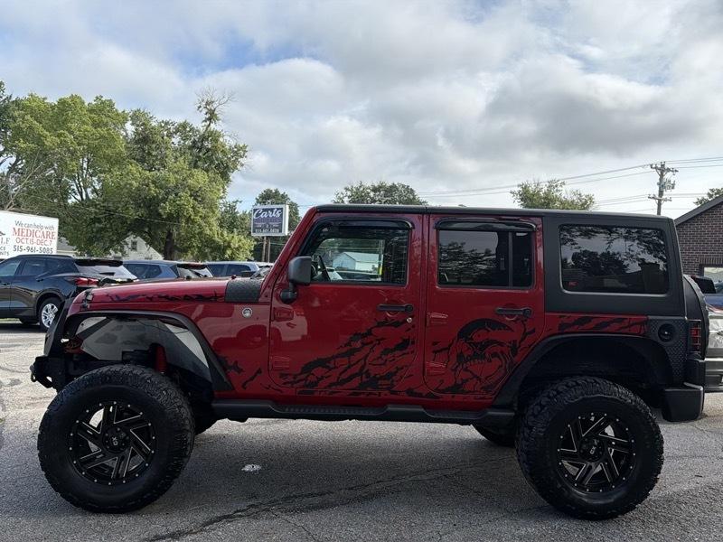 Jeep Wrangler Unlimited Sahara 4WD 2012