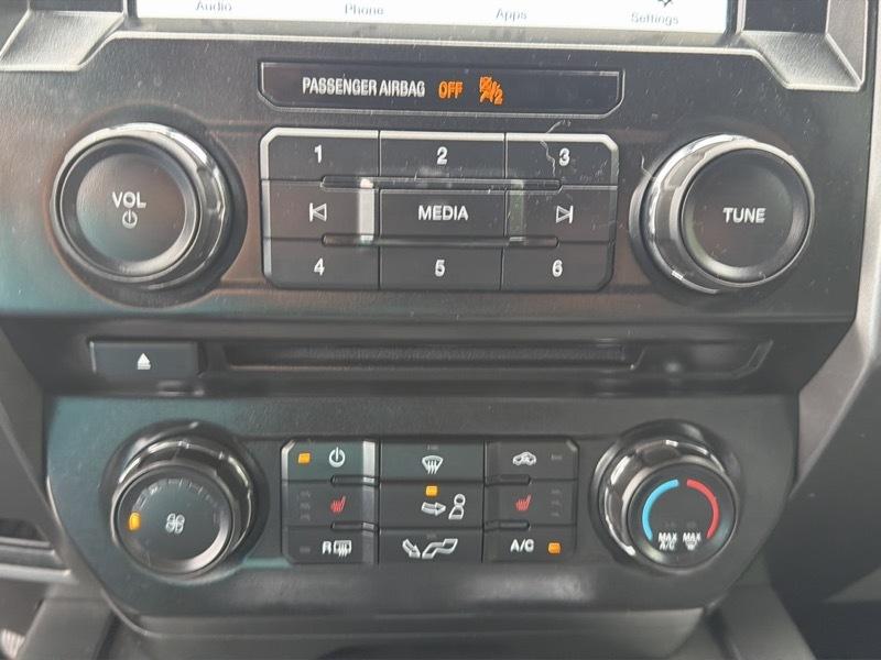 Ford F-150 4WD SuperCrew 139" XLT 2016
