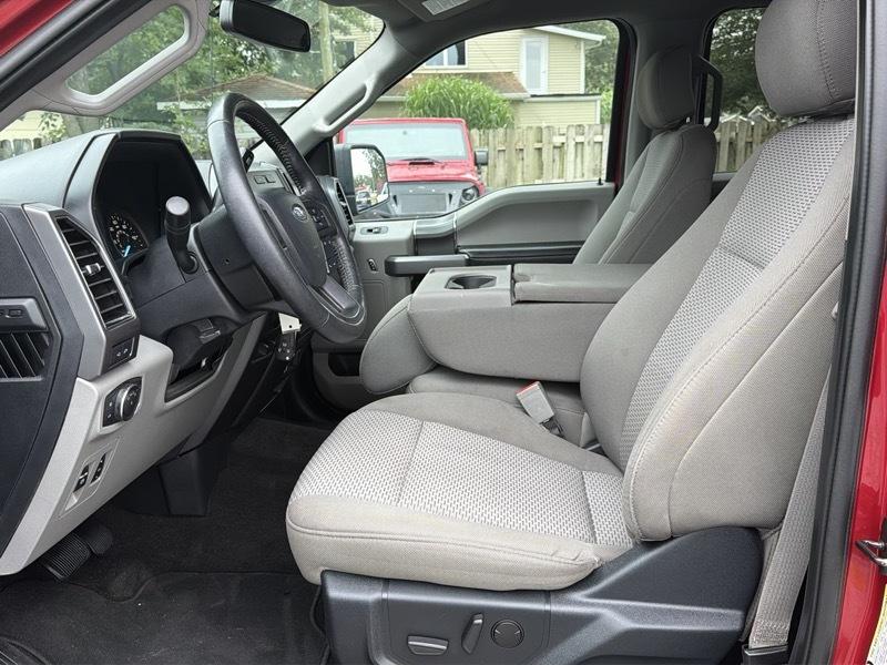 Ford F-150 4WD SuperCrew 139" XLT 2019