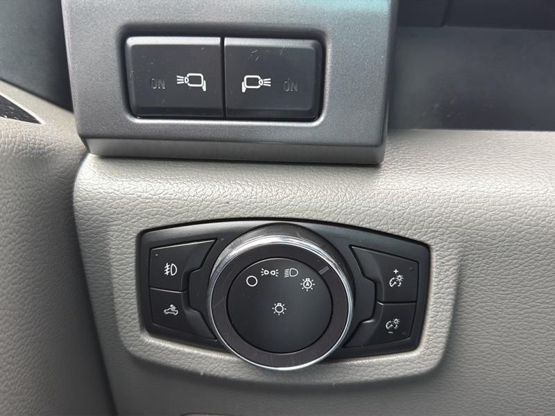 Ford F-150 4WD SuperCrew 139" XLT 2019