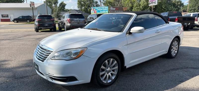 Chrysler 200 Touring Convertible 2013