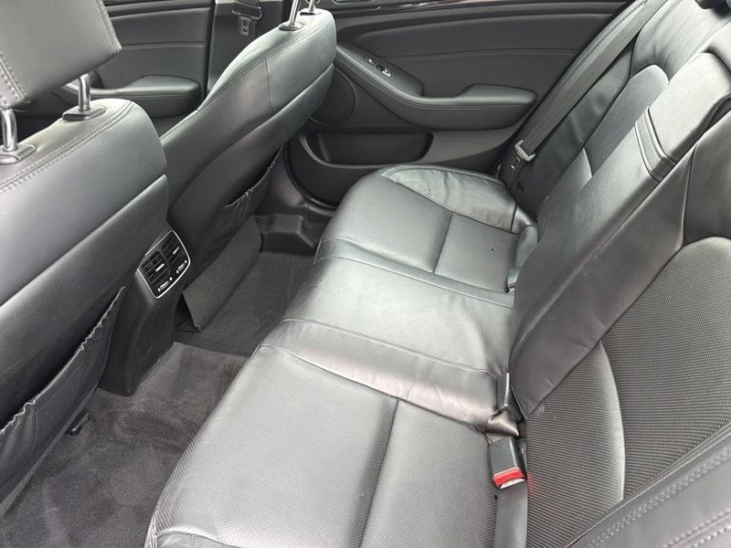Kia Cadenza Premium 2015