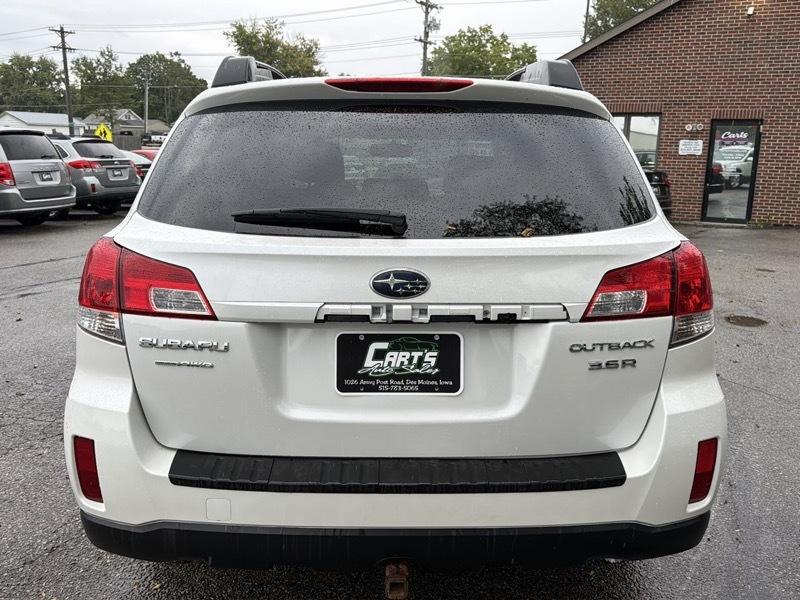 Subaru Outback 3.6R Limited 2010