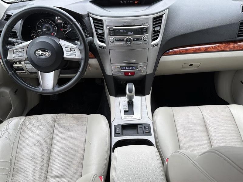 Subaru Outback 3.6R Limited 2010
