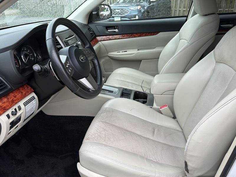 Subaru Outback 3.6R Limited 2010