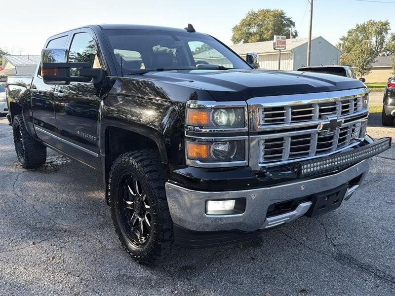 Chevrolet Silverado 1500 4WD Crew Cab 153.0" LTZ w/2LZ 2015
