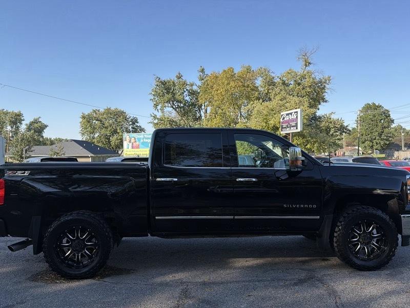Chevrolet Silverado 1500 4WD Crew Cab 153.0" LTZ w/2LZ 2015