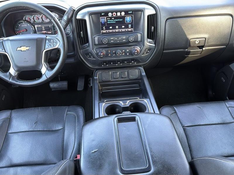 Chevrolet Silverado 1500 4WD Crew Cab 153.0" LTZ w/2LZ 2015