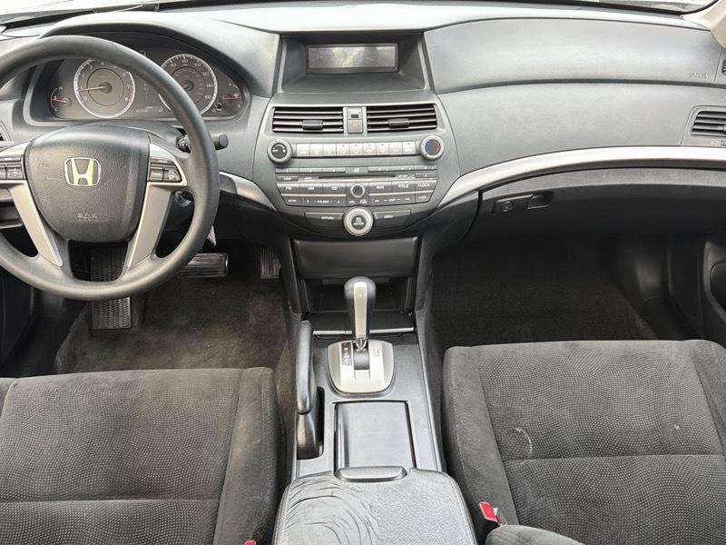 Honda Accord EX Sedan AT 2010