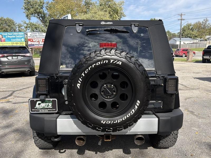 Jeep Wrangler Sahara 4WD 2013