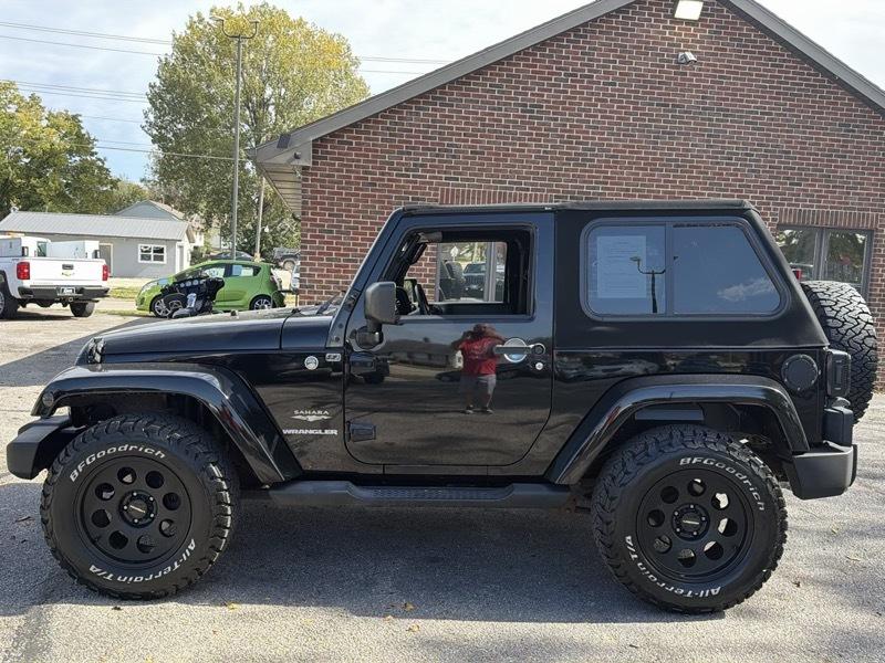 Jeep Wrangler Sahara 4WD 2013