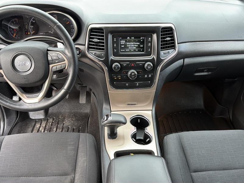 Jeep Grand Cherokee Laredo 4WD 2015