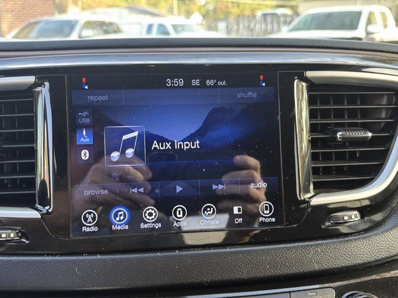 Chrysler Pacifica Touring 2017