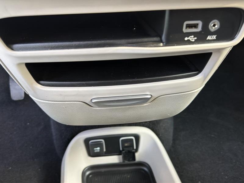 Chrysler Pacifica Touring 2017