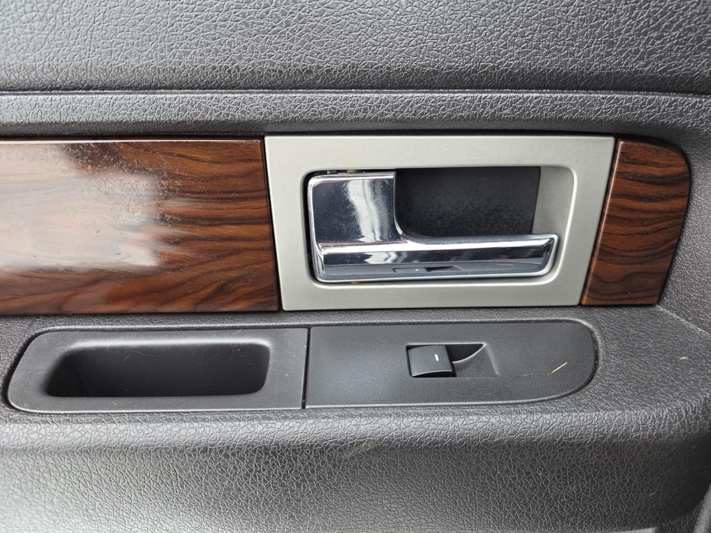 Ford F-150 XL SuperCrew 5.5-ft. Bed 4WD 2012