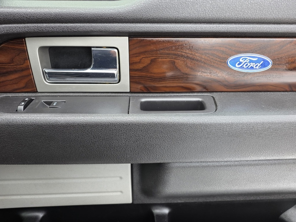 Ford F-150 XL SuperCrew 5.5-ft. Bed 4WD 2012