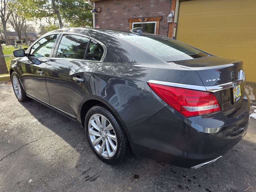 Buick LaCrosse 4dr Sdn Leather FWD 2015