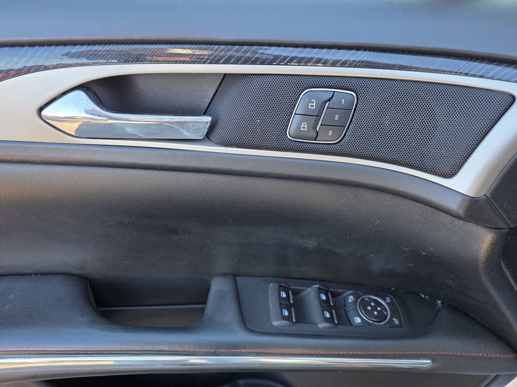 Lincoln MKZ Hybrid Black Label 2016