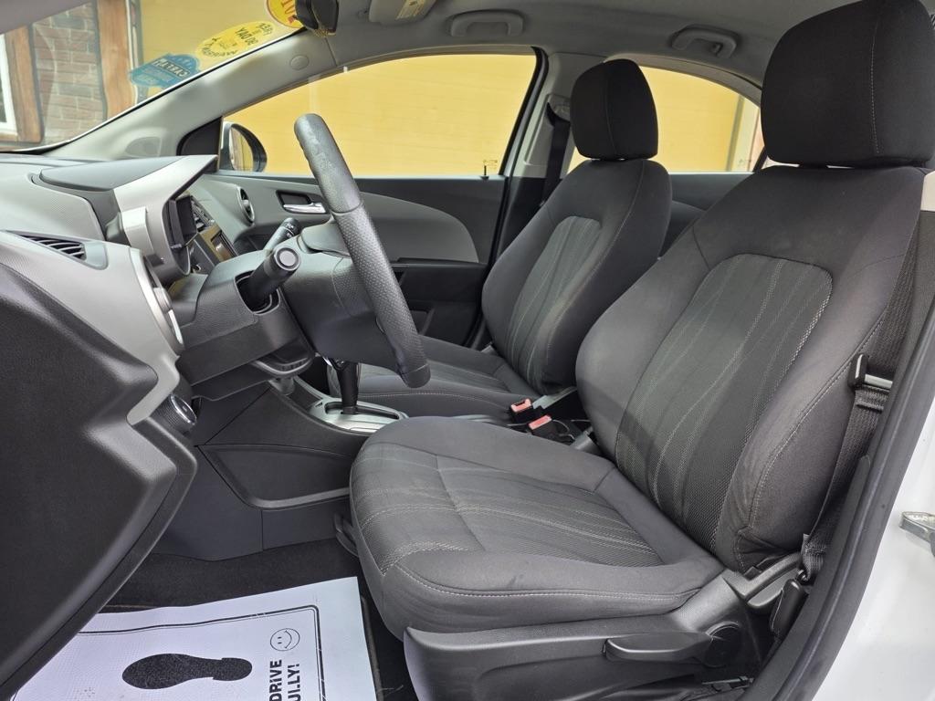 Chevrolet Sonic 4dr Sdn Auto LT 2013