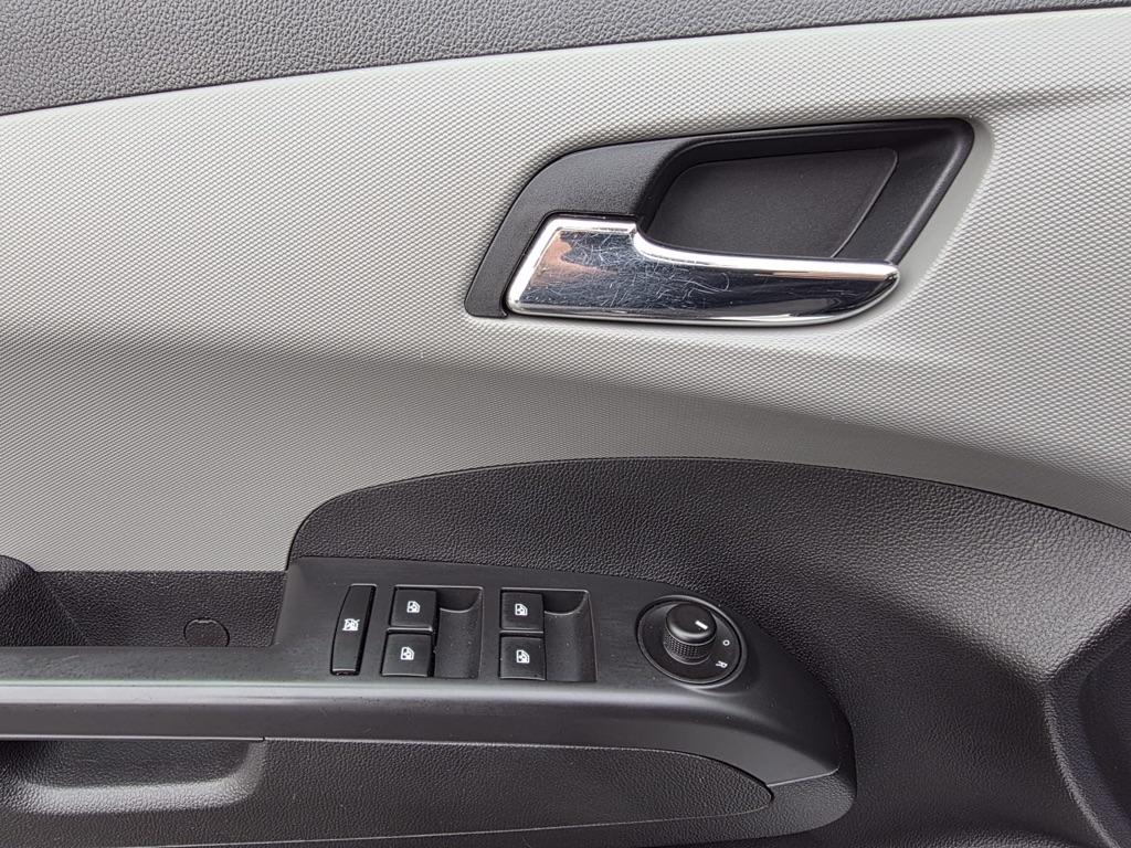 Chevrolet Sonic 4dr Sdn Auto LT 2013