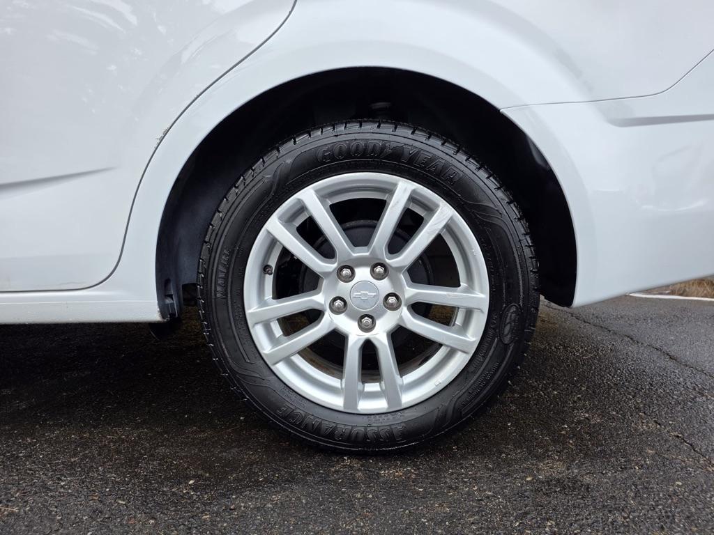 Chevrolet Sonic 4dr Sdn Auto LT 2013