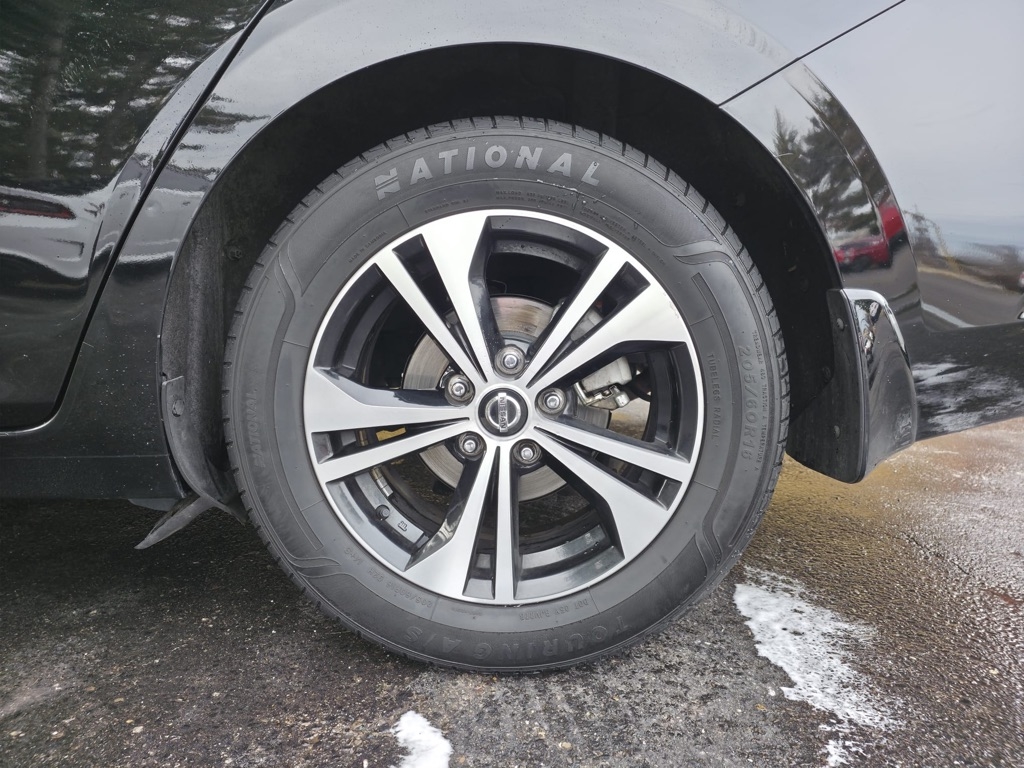 Nissan Sentra SV CVT 2022