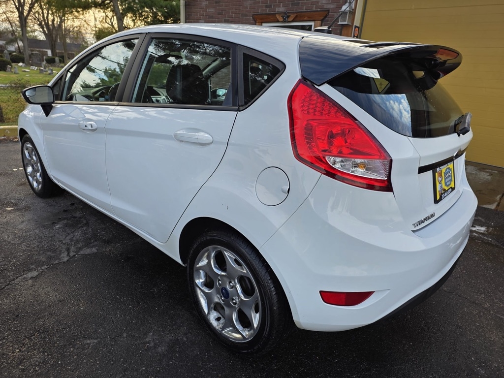 Ford Fiesta 5dr HB Titanium 2013