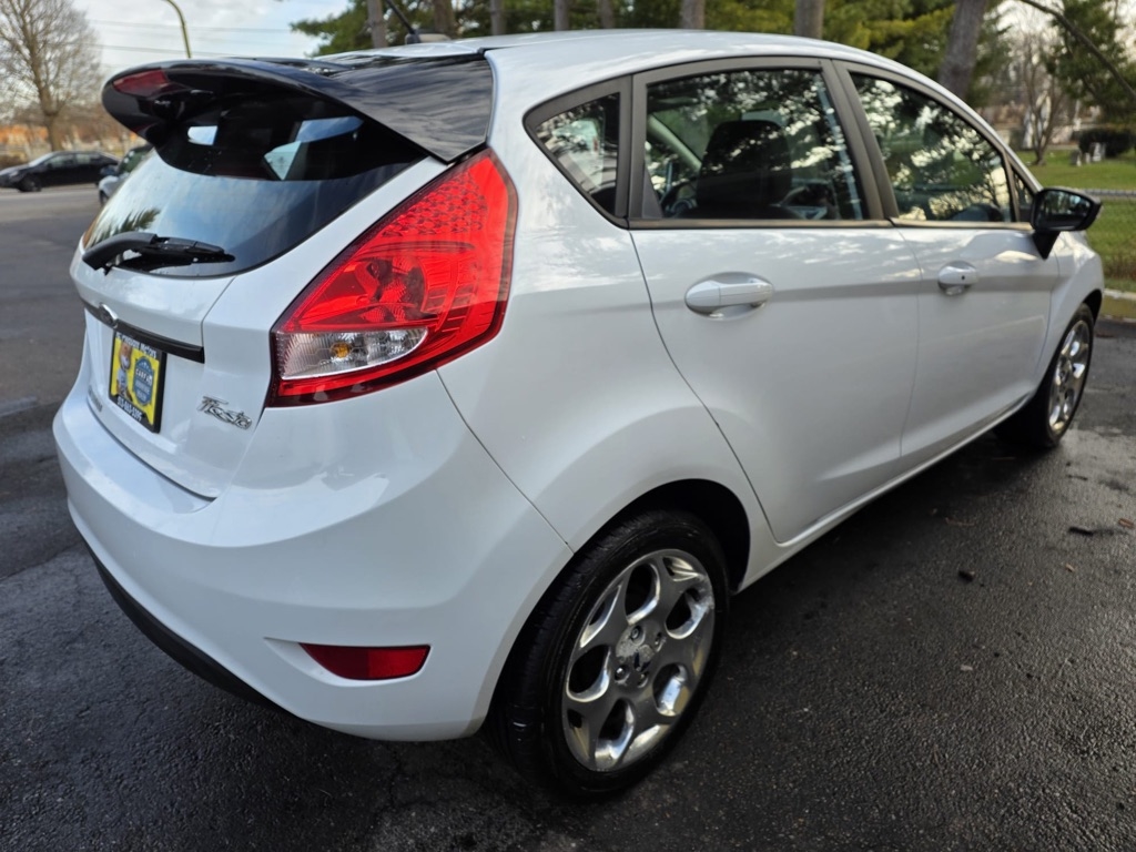 Ford Fiesta 5dr HB Titanium 2013