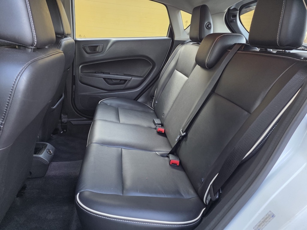 Ford Fiesta 5dr HB Titanium 2013