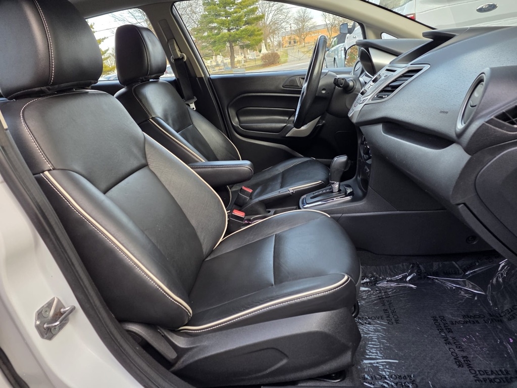 Ford Fiesta 5dr HB Titanium 2013