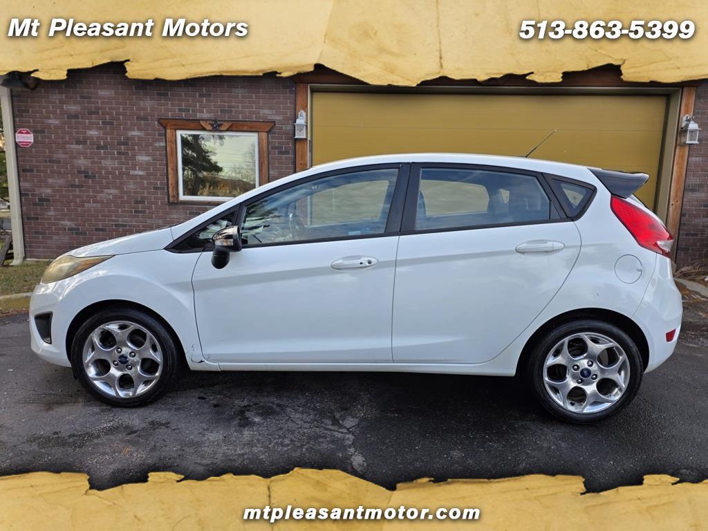 2013 Ford Fiesta Titanium's photo