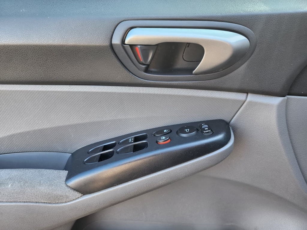 Honda Civic LX Sedan AT 2006