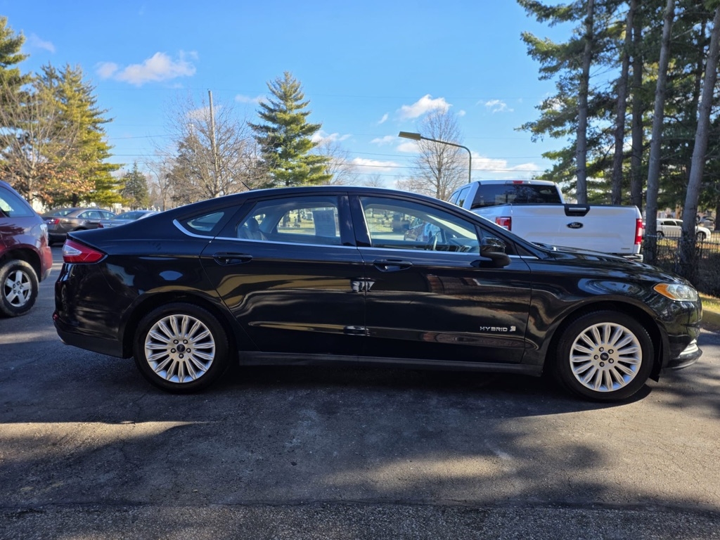 Ford Fusion Hybrid S 2014