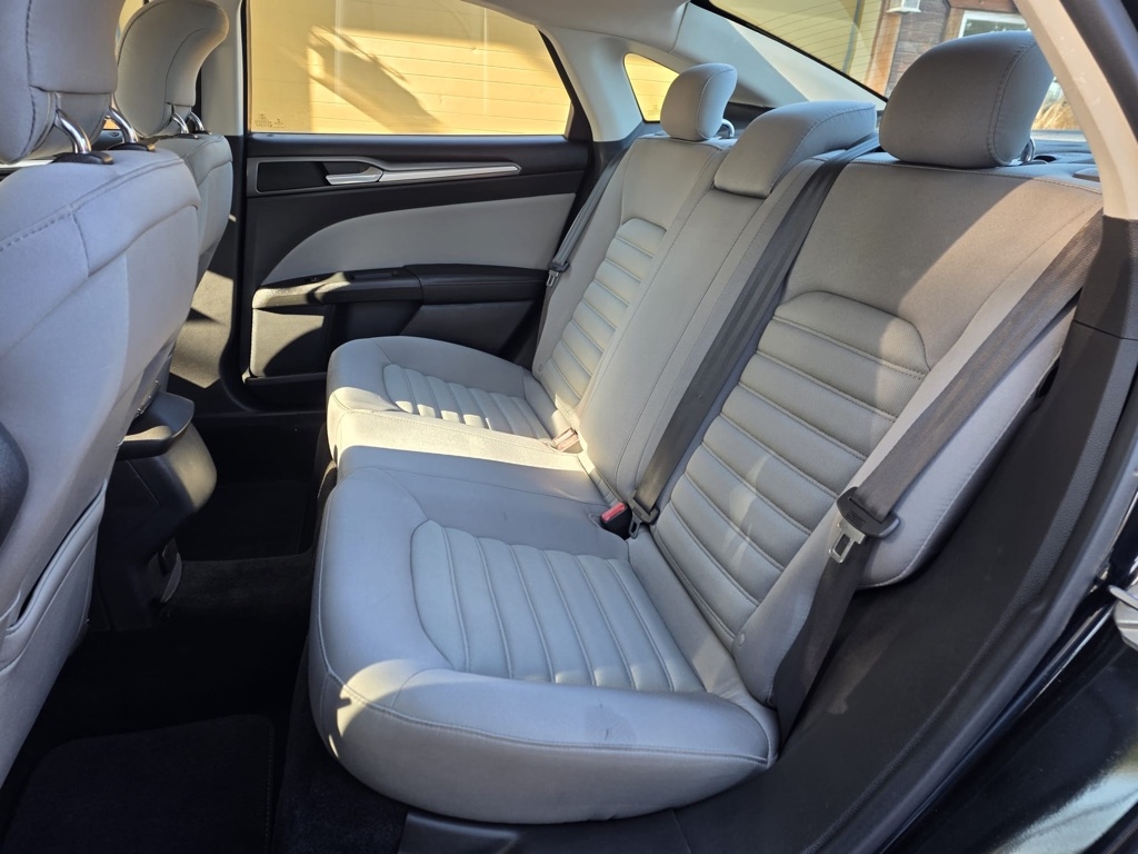 Ford Fusion Hybrid S 2014