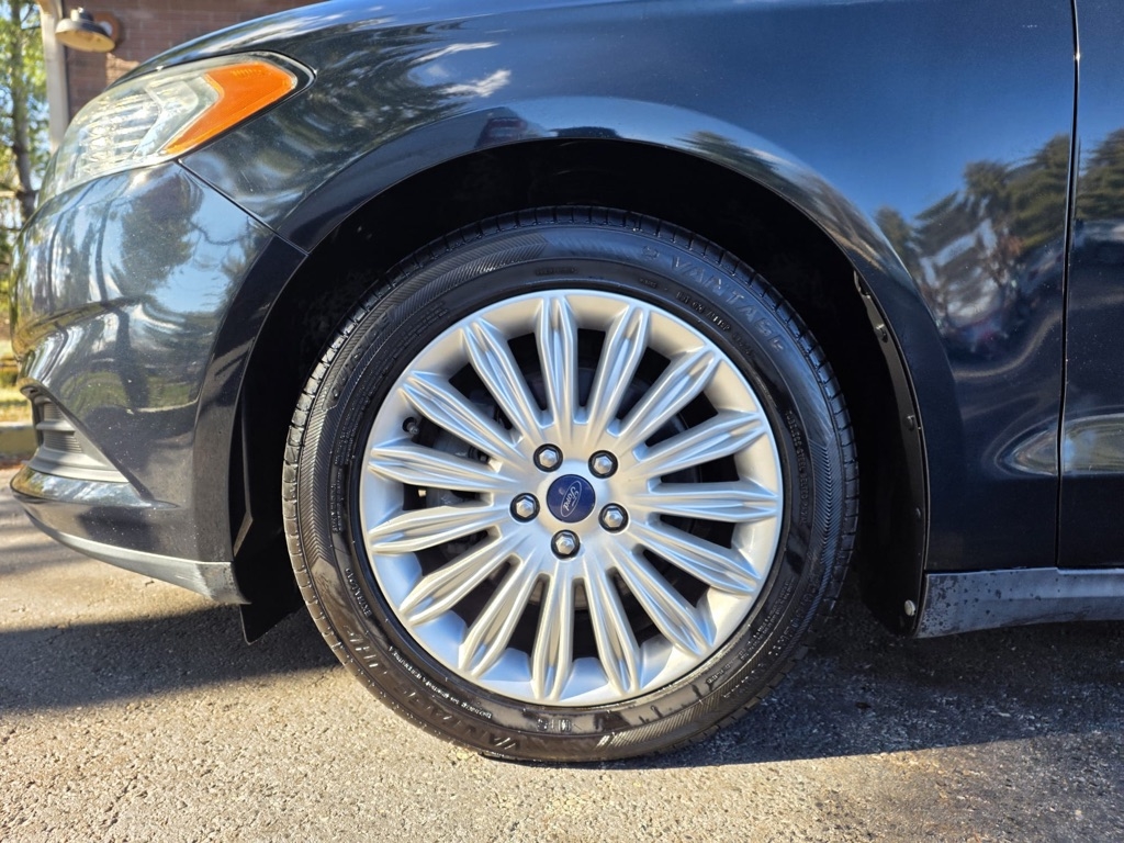 Ford Fusion Hybrid S 2014