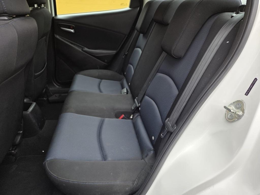 Toyota Yaris iA Auto (Natl) 2017