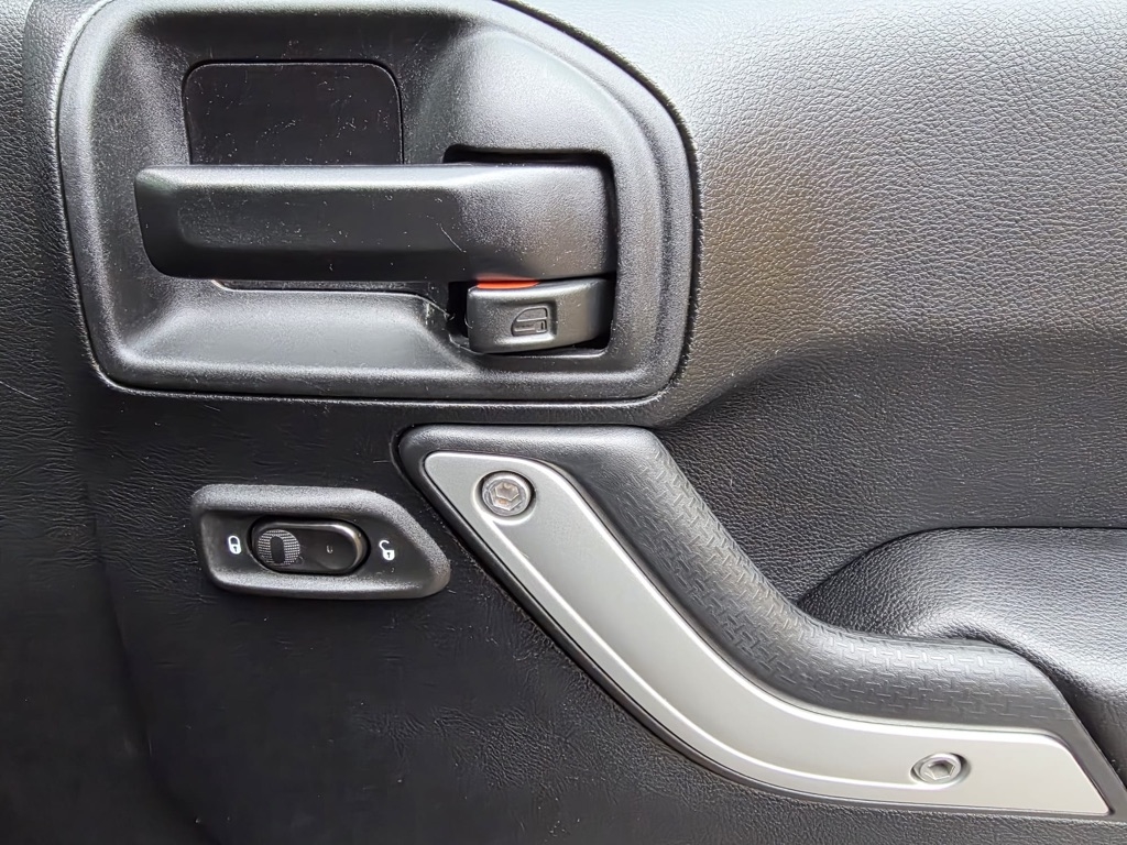 Jeep Wrangler Unlimited Sahara 4WD 2016